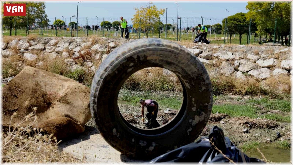 İpekyolu Belediyesi'nden çevre temizliği