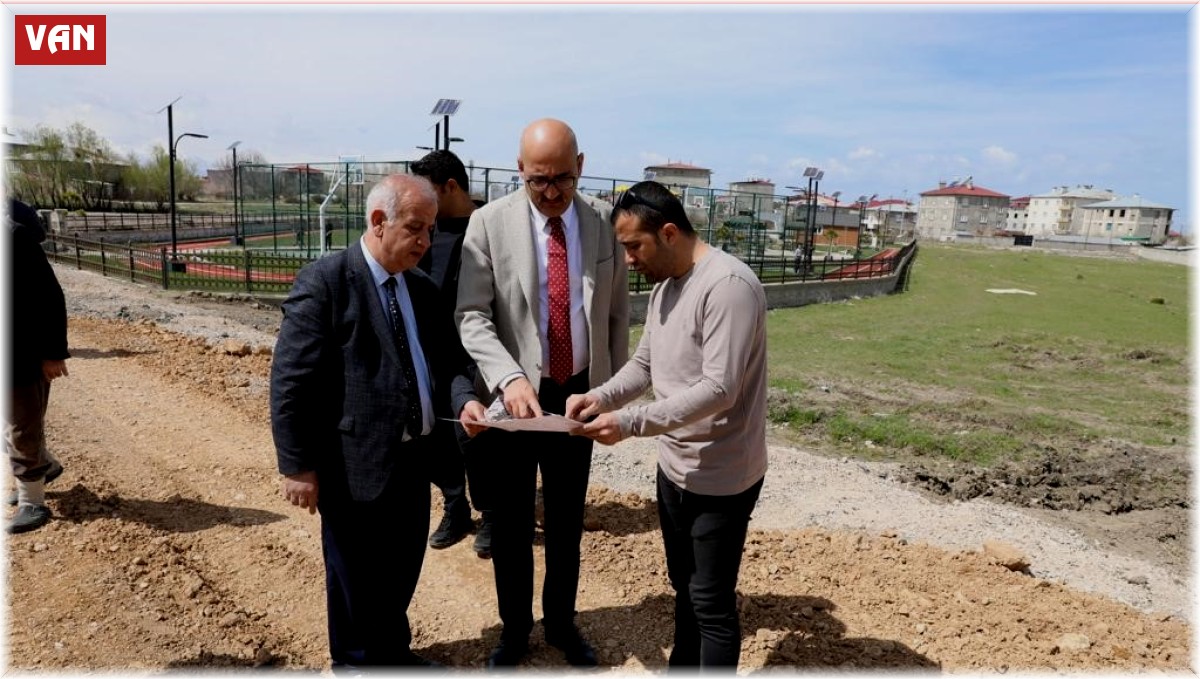 İpekyolu Belediyesi yeni yollar açmaya devam ediyor