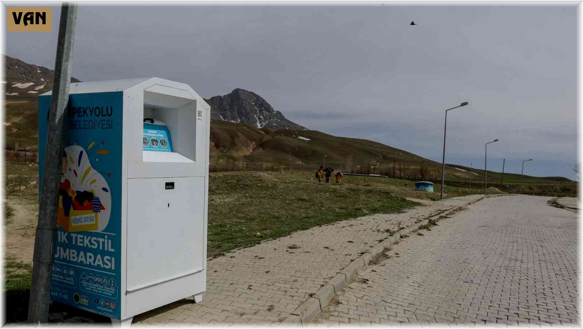 İpekyolu Belediyesinden "Giyilmeyen Kıyafetler Kumbaraya" projesi