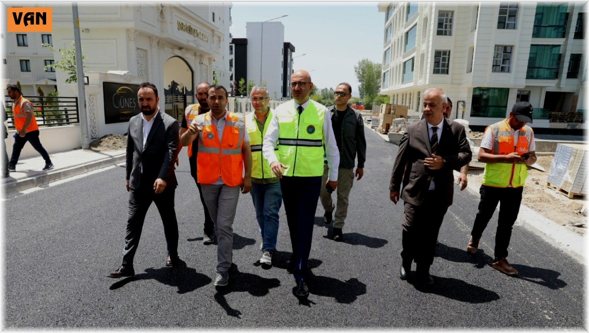 İpekyolu Belediyesinden yol asfaltlama çalışması