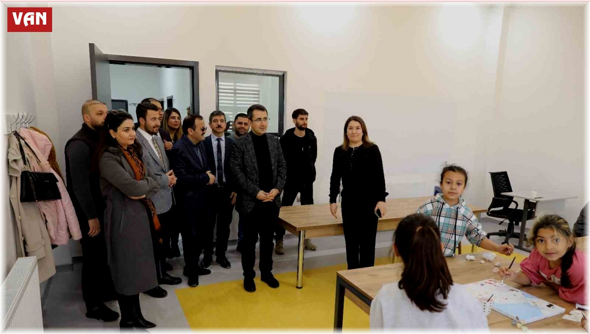 İpekyolu Çocuk Akademisi açıldı