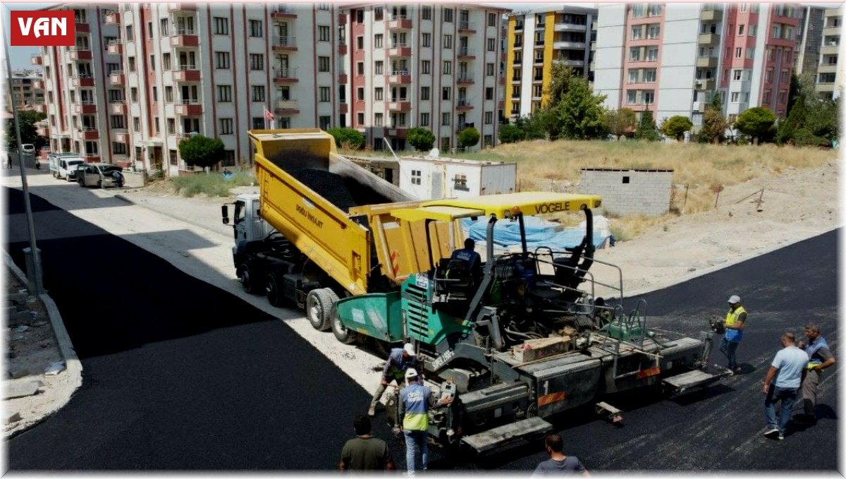 İpekyolu'nda asfalt çalışmaları hızlandı