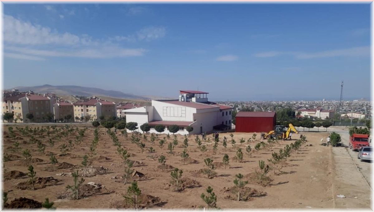 İpekyolunda park ve bahçeler kışa hazırlanıyor