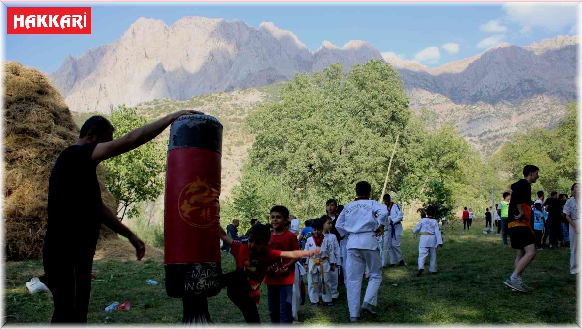 Irak sınırındaki köylerde spor etkinlikleri