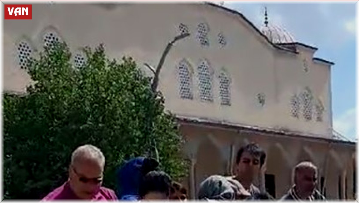 İranlı turistlerin kamyonet kasasında taşınmasına ceza