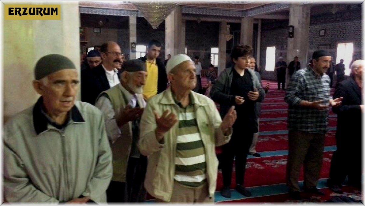 İş adamı Hacı Edip Akgün için mevlit okutuldu