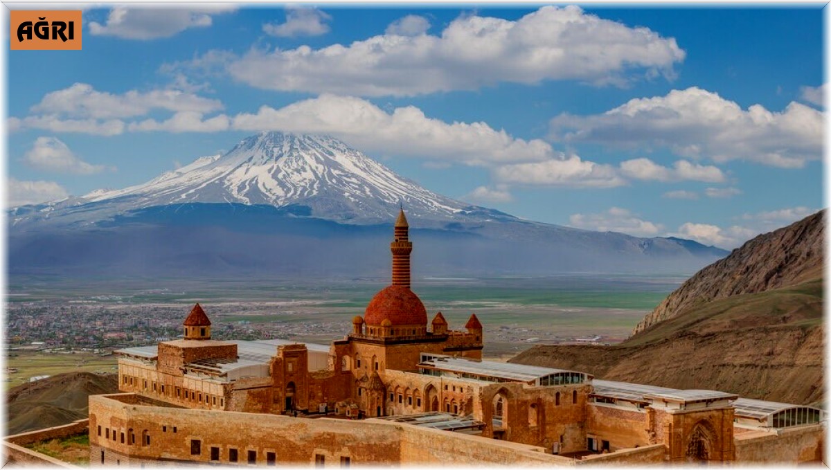 İshak Paşa Sarayı, son 9 yılın en yüksek ziyaretçi sayısına ulaştı