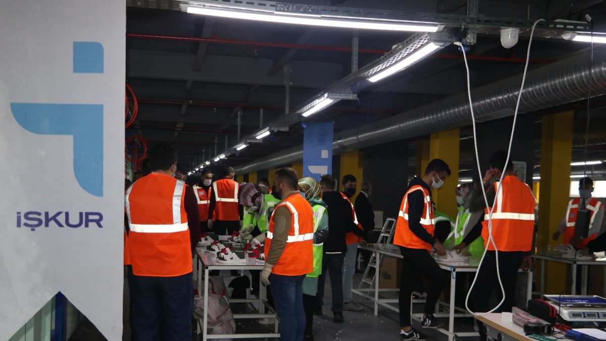 İŞKUR tekstil sektörüne istihdam desteği devam ediyor