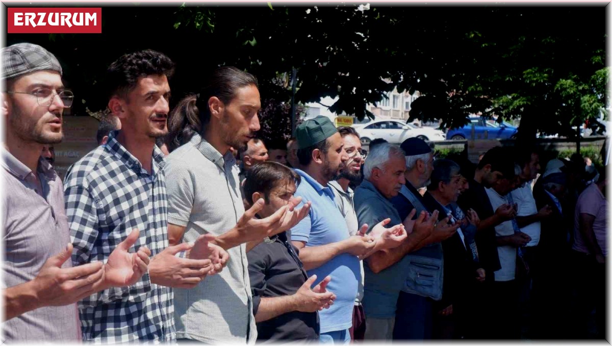 İsmail Haniye için gıyabi cenaze namazı kılındı