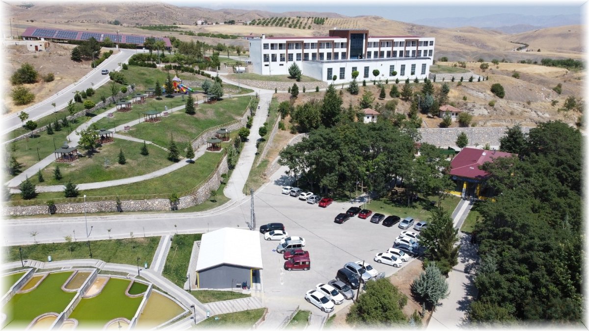 İspendere İçmeleri derdine şifa arayanların gözde mekanı