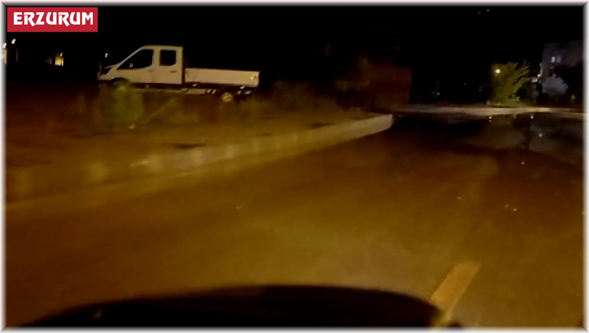 İspir'de alt yapı çöktü vatandaşlar belediye yönetimine öfkeli