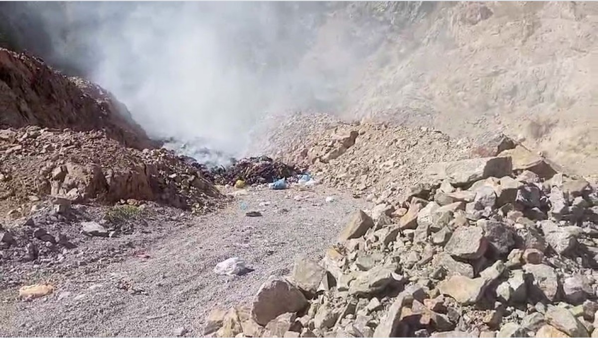 İspir'de çöp skandalı