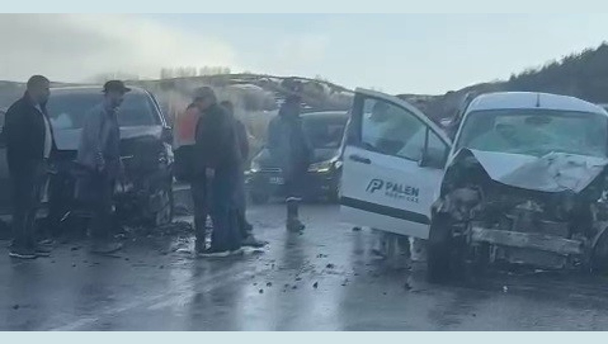 İspir'de trafik kazası: 4 yaralı