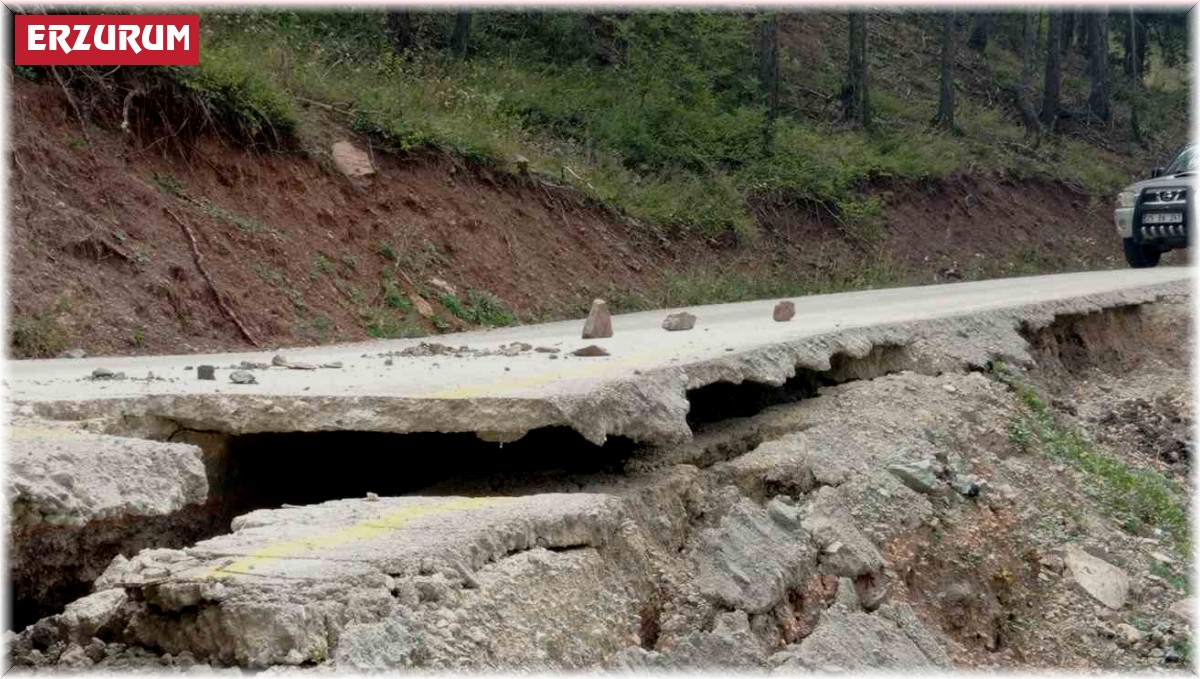 İspir Devedağı gurup yolu sürücülerin kabusu oldu