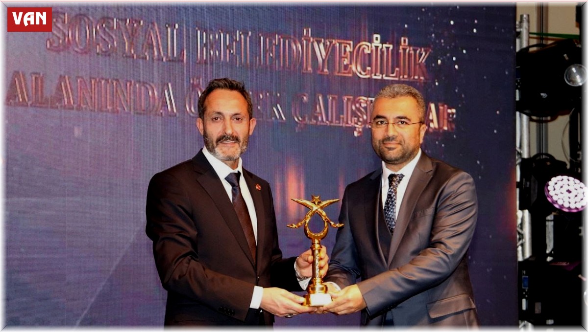 İstanbul'dan Edremit Belediyesine anlamlı ödül