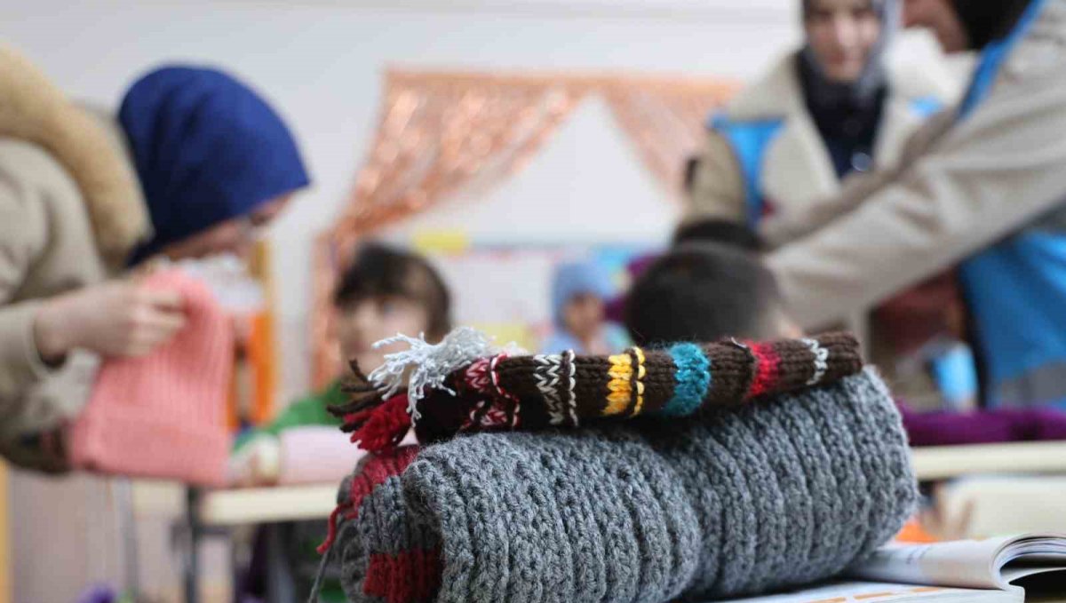 İstanbul'dan Elazığ'a "Isıtan Eller" projesi ile gönül köprüsü