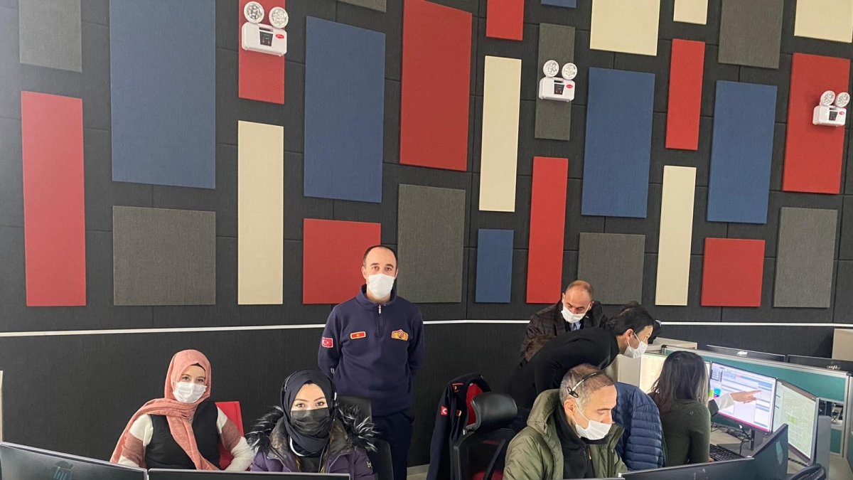 İtfaiye Müdürlüğü 112 Acil Çağrı Merkezinde hizmetine devam ediyor