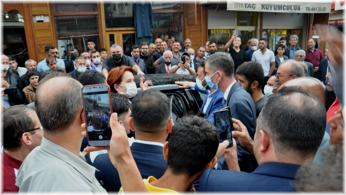 İYİ Parti Genel Başkanı Meral Akşener, Pasinler’de