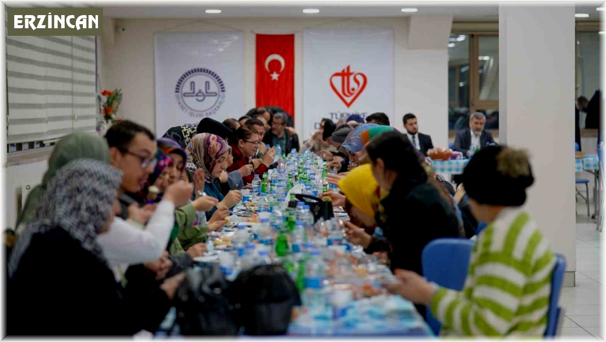 "İyilik Buluşmaları" kapsamında iftar sofrasında engelli ve hafız öğrencilerle buluşuldu