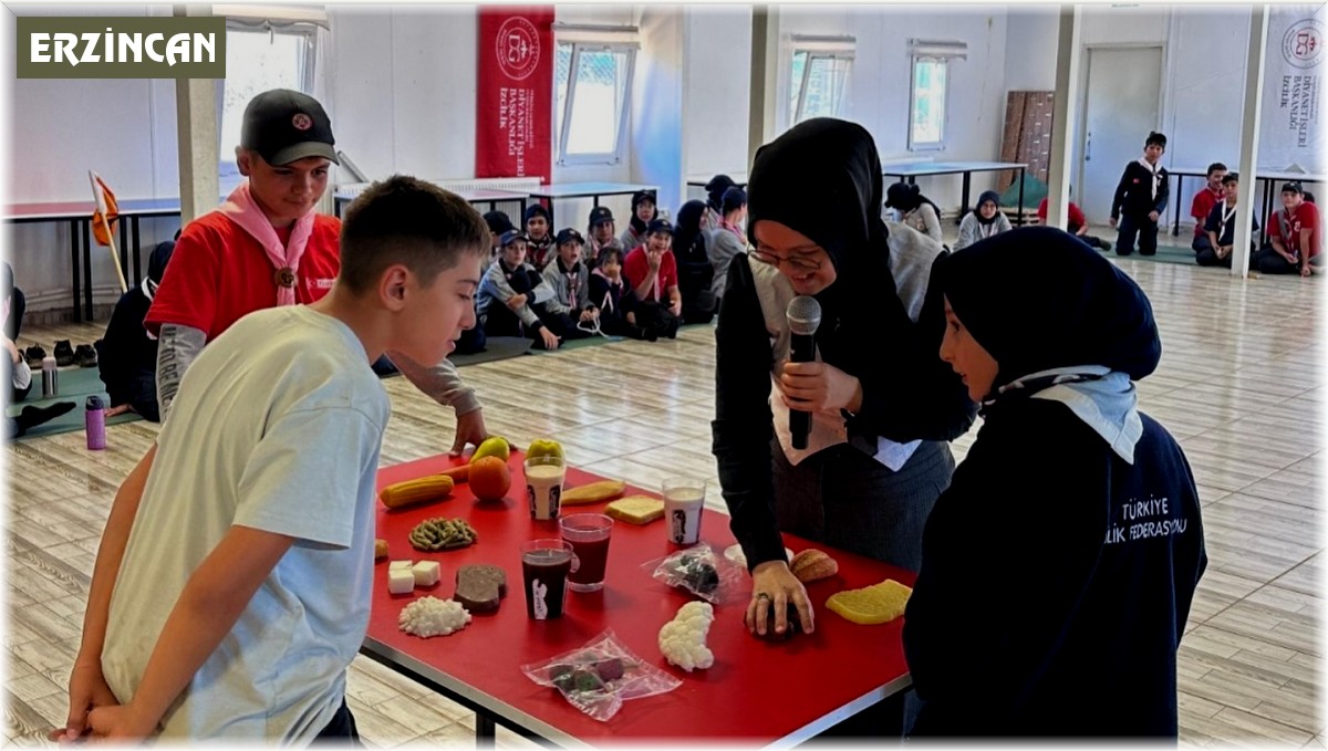 İzcilere "Bilinçli Teknoloji Kullanımı, Teknoloji Bağımlılığı Ve Sağlıklı Beslenme" eğitimi verildi