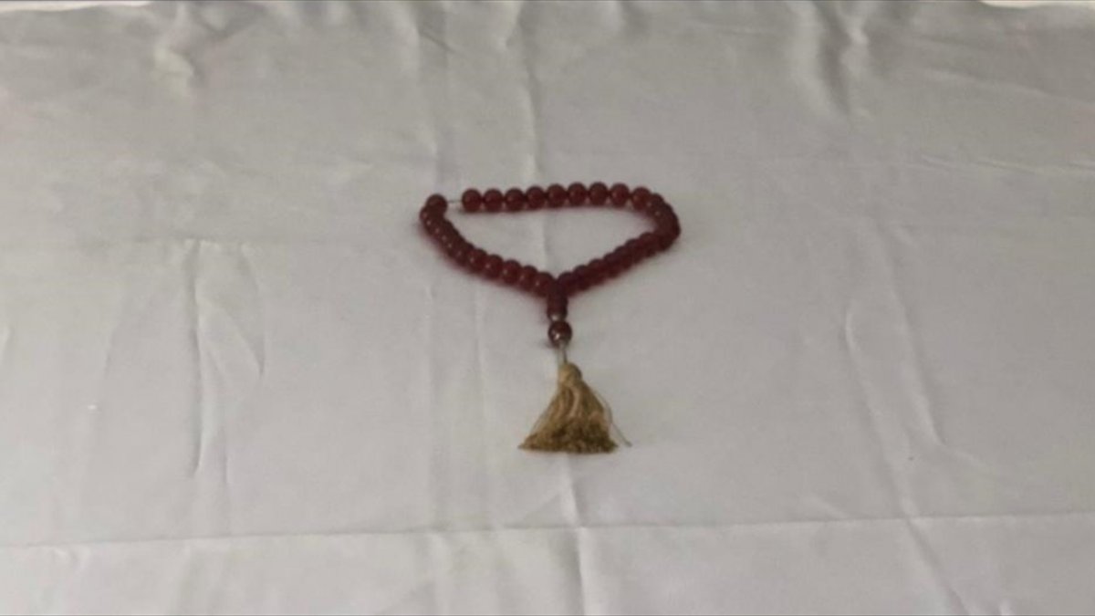 Jandarma, çalınan dede yadigarı tespihi buldu