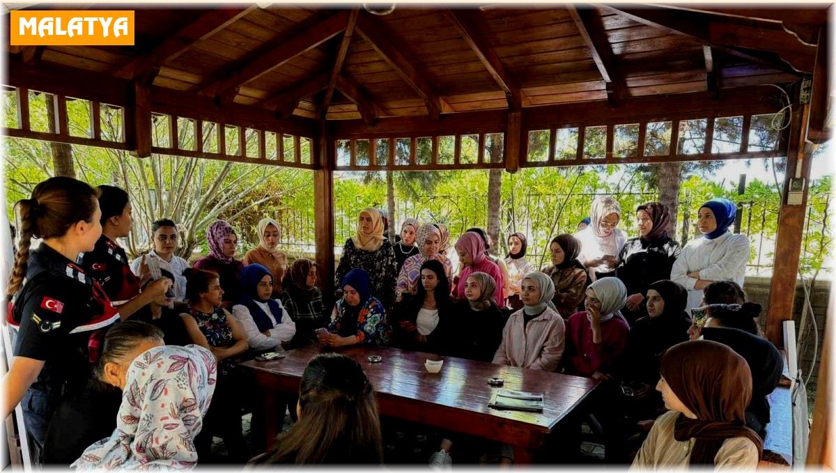 Jandarma ekipleri KADES uygulamasını tanıttı