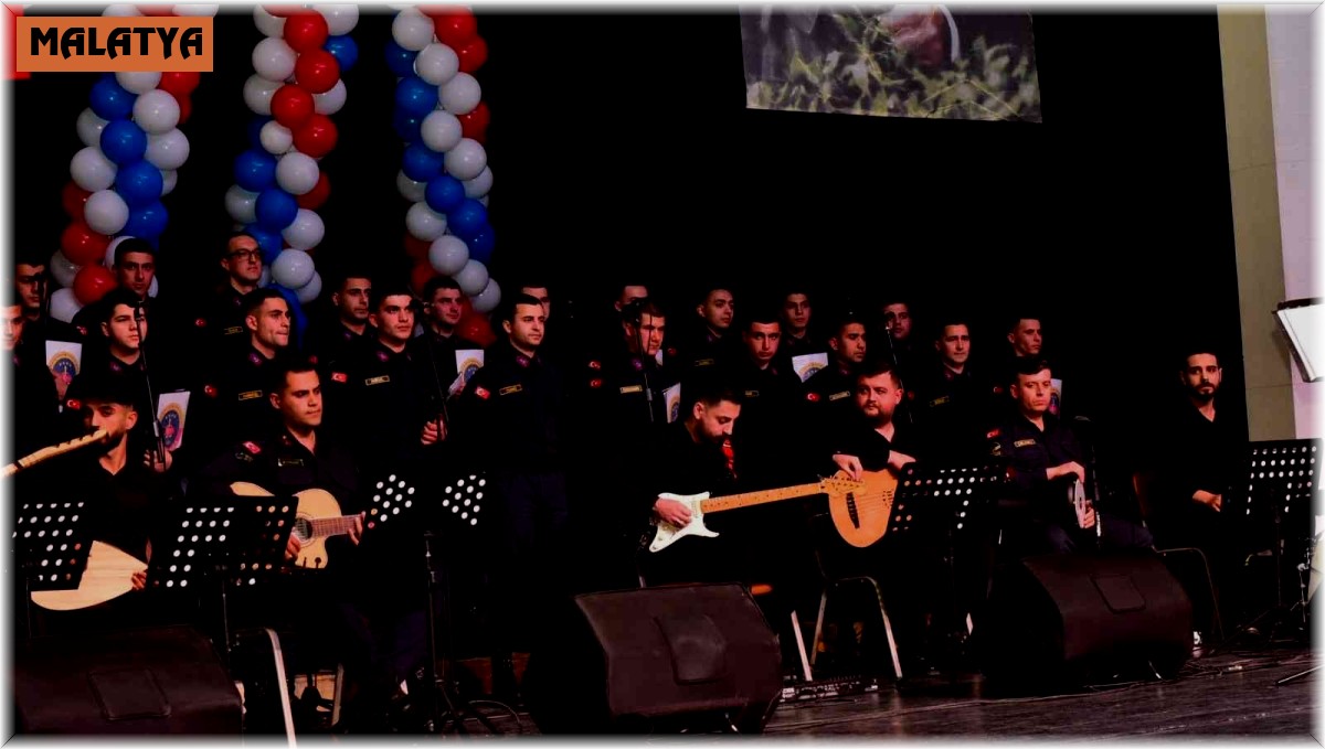 Jandarma korosu konser verdi