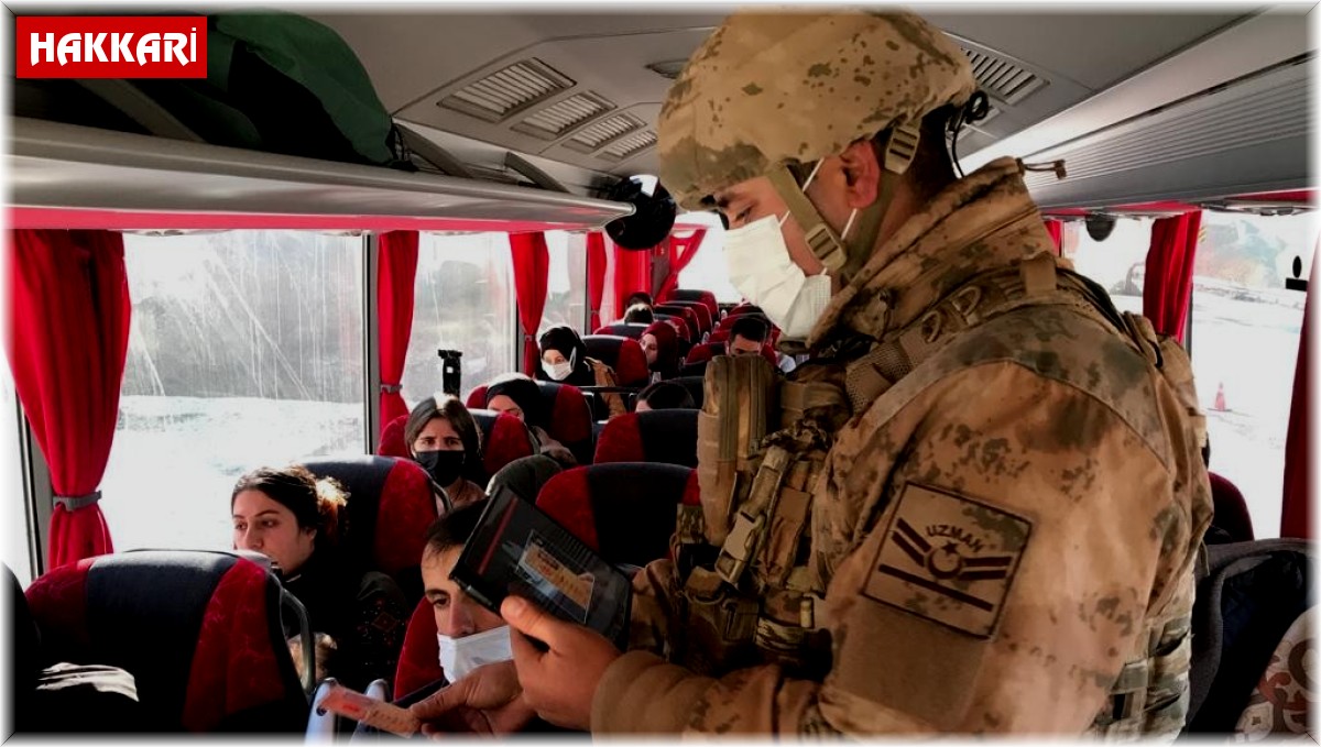 Jandarma okul servislerini denetledi