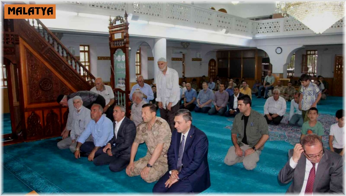 Jandarma şehitler için mevlit okuttu