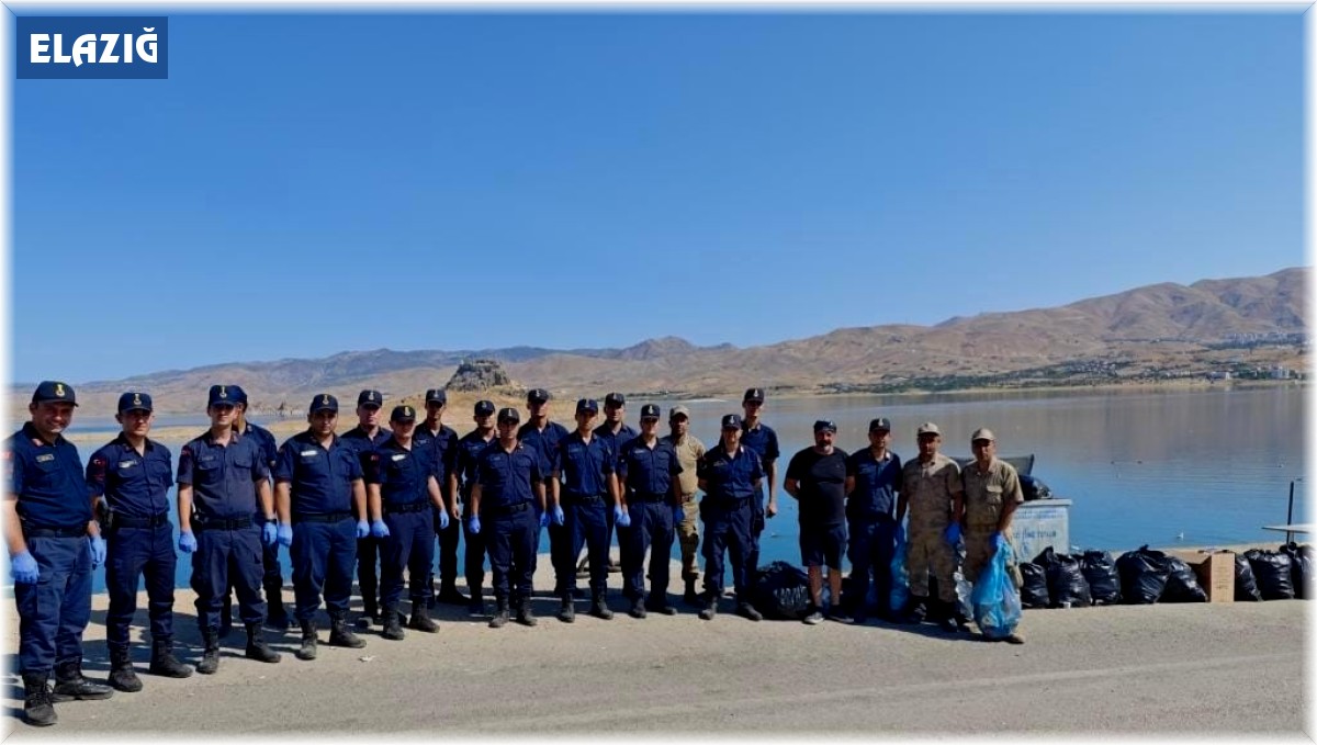 Jandarmadan çevre temizliği