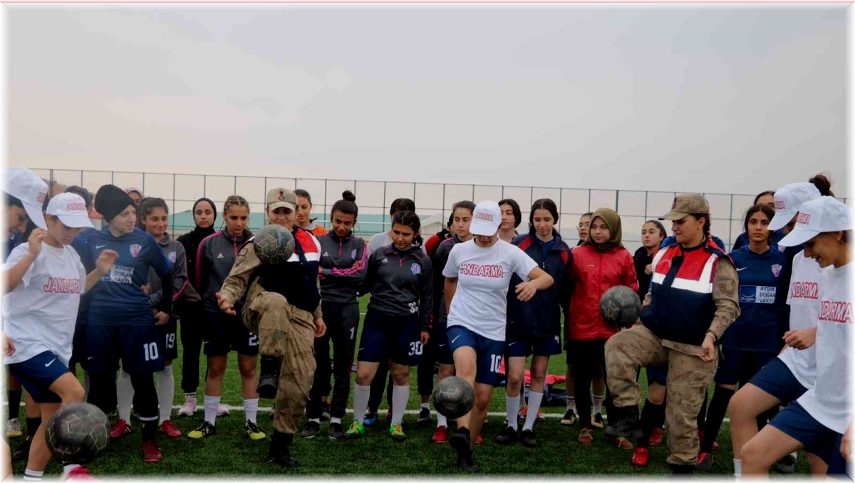 jandarmadan Cumhuriyet kutlamaları etkinliği