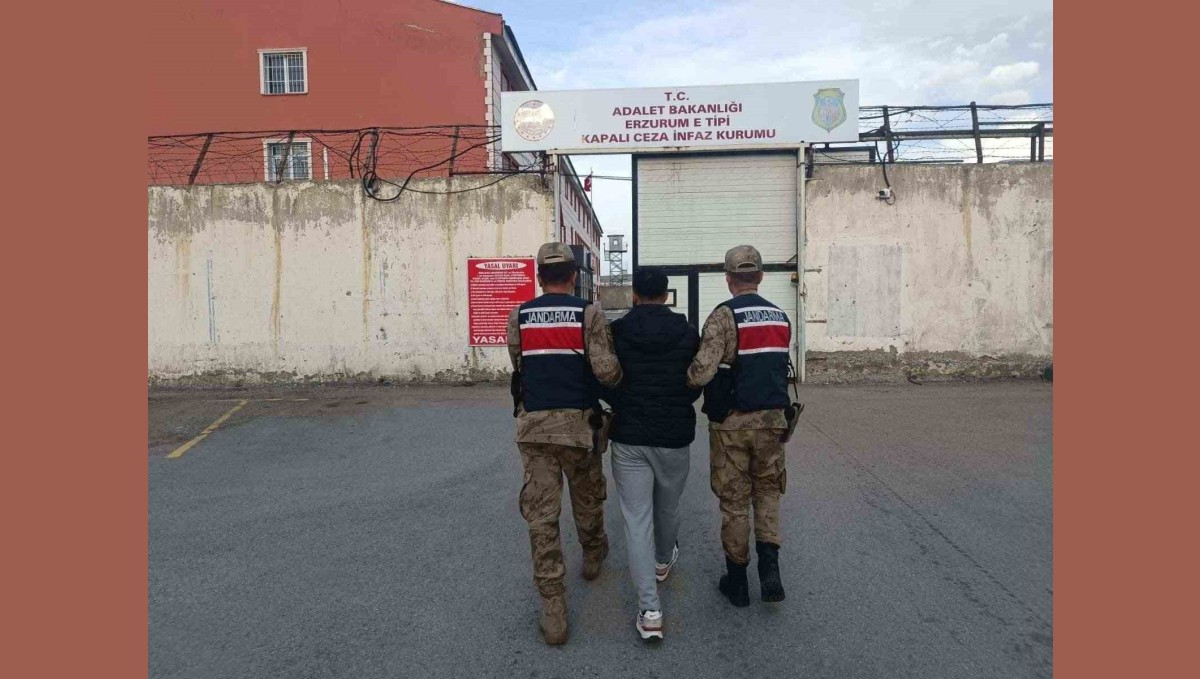 Jandarmadan düzensiz göçmenlere operasyon