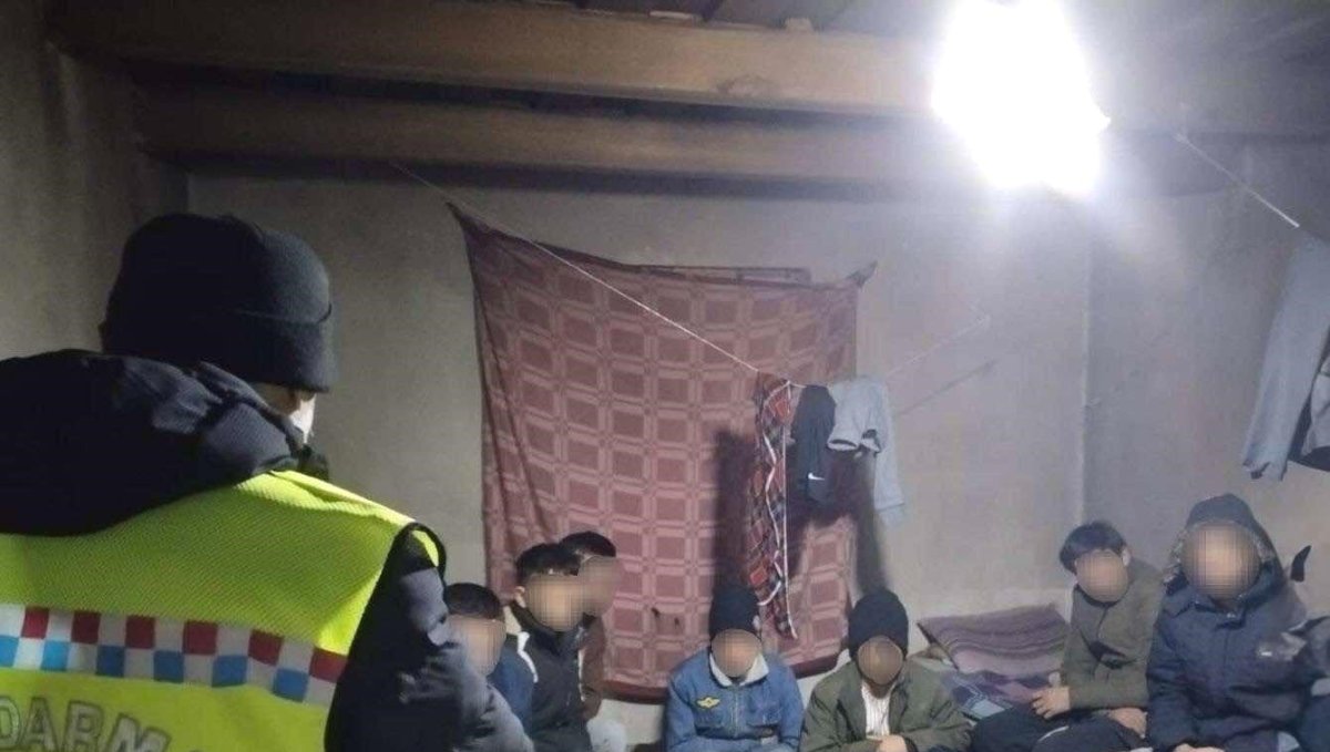 Jandarmadan göçmen operasyonu