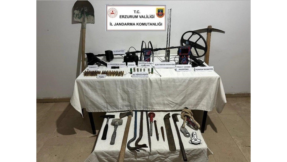 Jandarmadan kaçak kazı yapan şahıslara yönelik operasyon