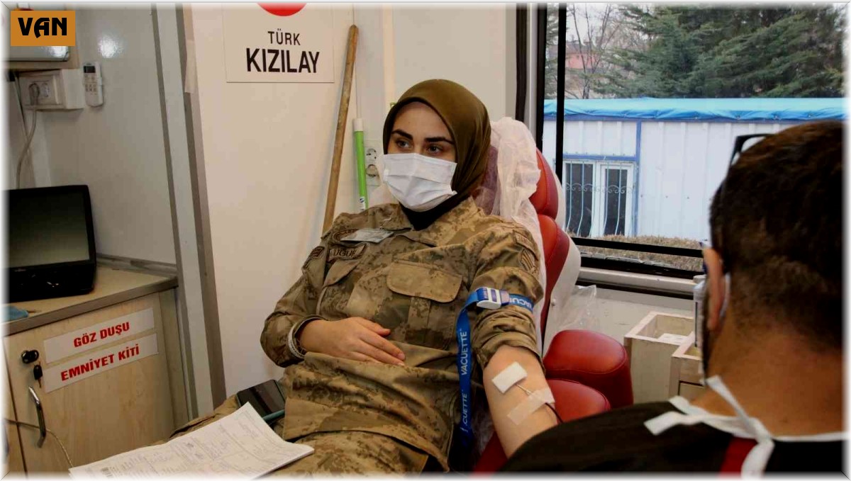 Jandarmadan kan bağışı