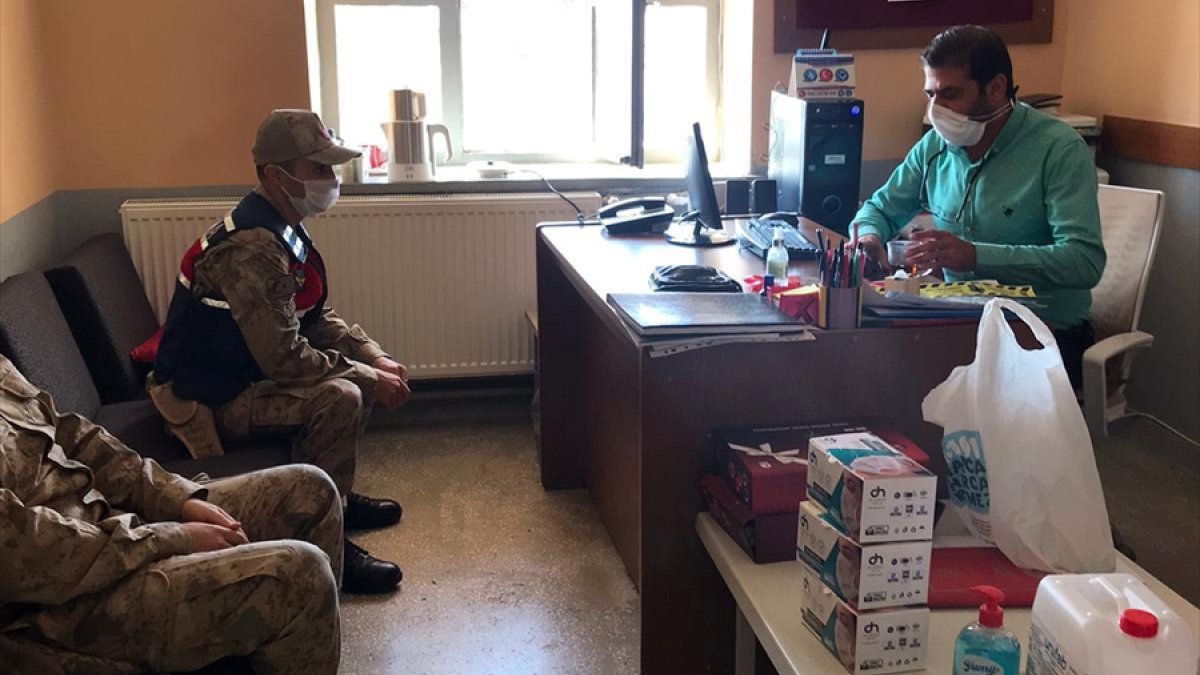 Jandarmadan köy okullarına hijyen desteği