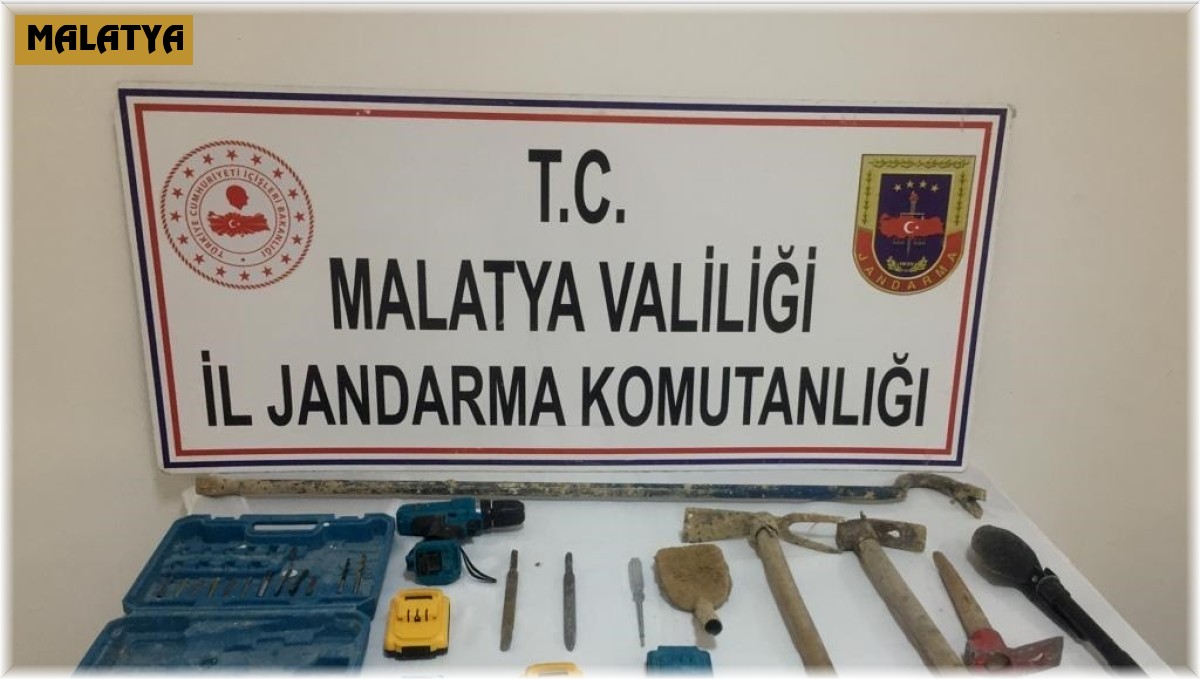 Jandarmadan sit alanındaki izinsiz kazıya suçüstü