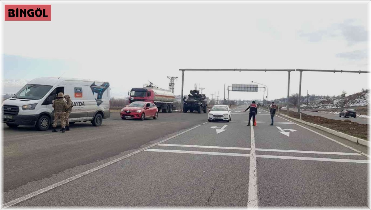 Jandarmadan şok yol uygulaması