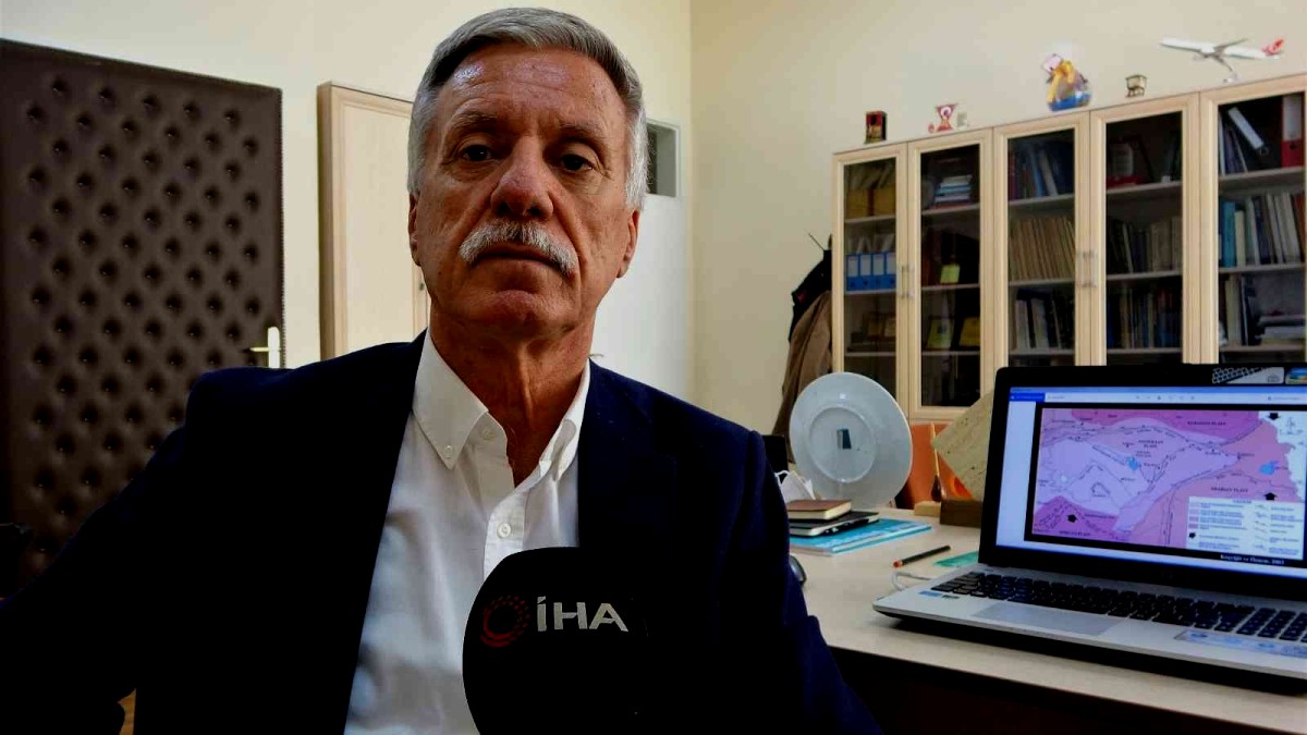 Jeoloji uzmanı Prof. Dr. Aksoy: "Meteorolojik olayların depremle doğrudan ilgisinin olduğu kanıtlanmamış, bunlar tesadüfi"