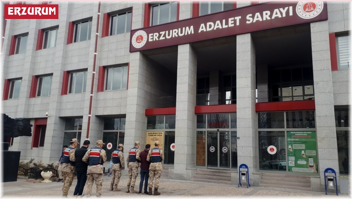 Kablo hırsızları Jandarma'dan kaçamadı