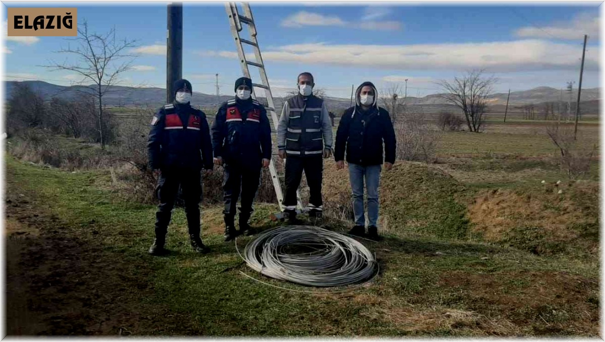 Kablo hırsızları suçüstü yakalandı