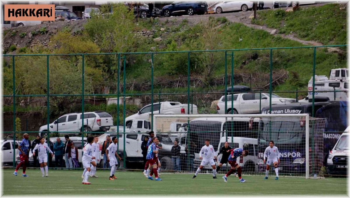 Kadın Futbol Süper Ligi: Hakkarigücü: 2 - Trabzonspor: 4