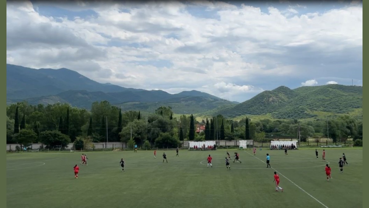 Kadın futbol takımlarından Gürcistan'da dostluk maçı