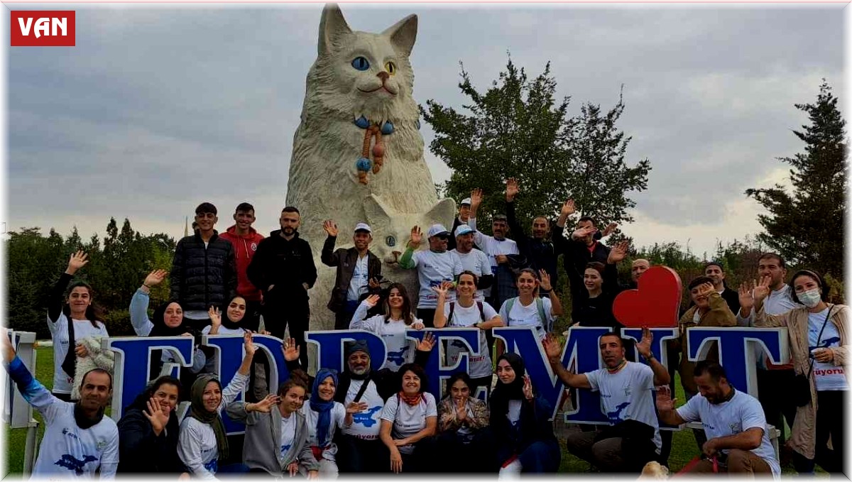 Kadınlar Van Gölü için 430 kilometre yürüdü