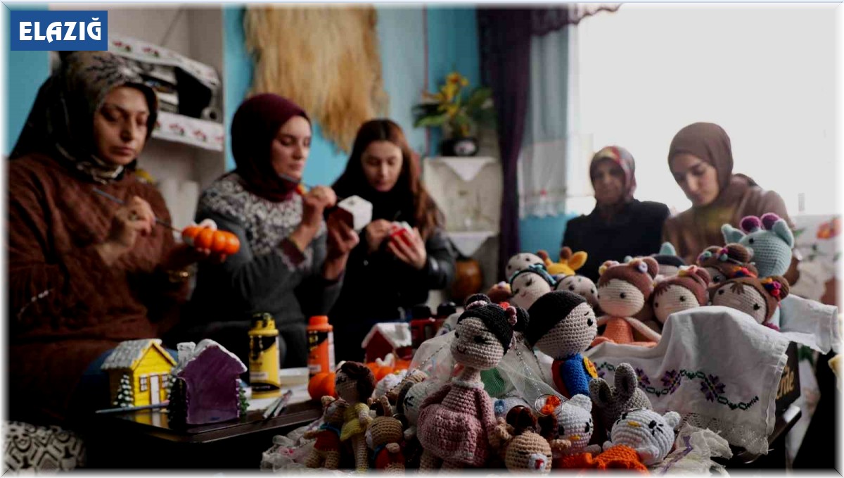 Kadınların el emekleri aile ekonomilerine katkı sağlıyor