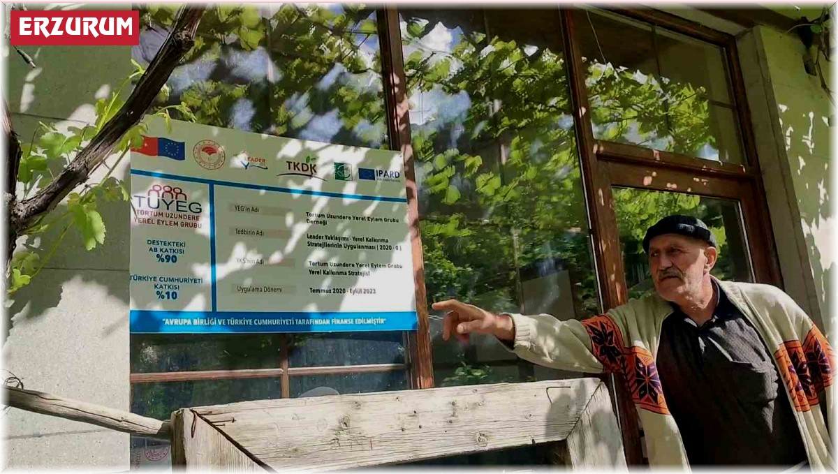 Kafeye giren hırsızlar meşrubat içip eğlendi