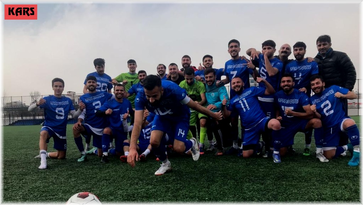 Kafkas Üniversitesi Van'da şampiyon oldu