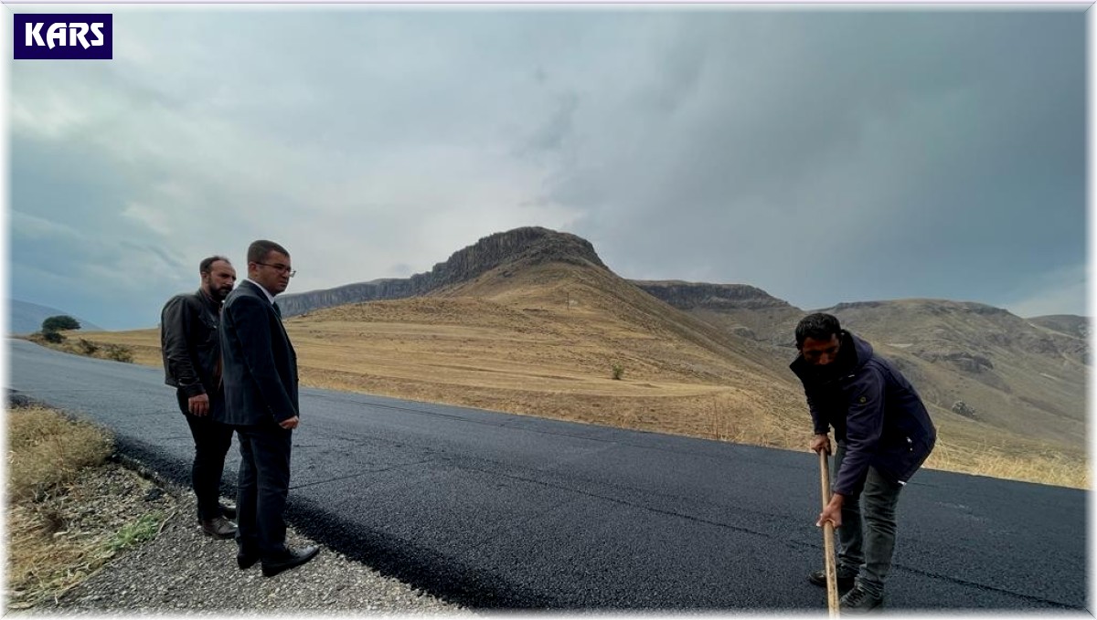 Kağızman'da köy yolları sıcak asfalt oluyor