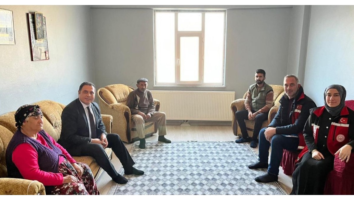 Kağızman'da şehit ve gazi aileleri ziyaret edildi