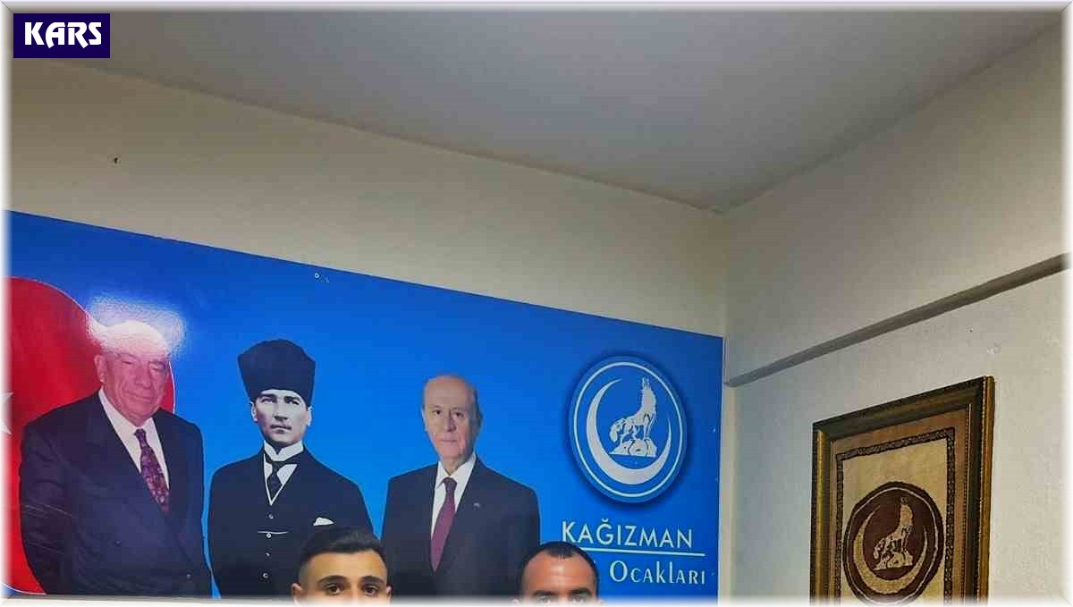 Kağızman Ülkü Ocakları'nda bayrak değişimi